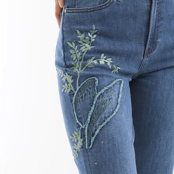 Chico’s Fernanda Indigo Jeans, NWT - Picture 4 of 15